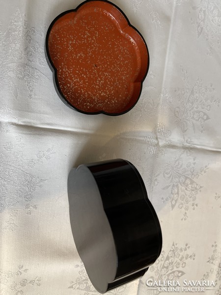 Nagyon szép virág alakú lakk fa kézzel festett ékszertartó