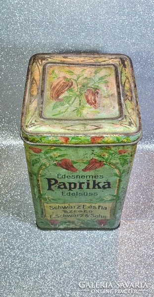 Antik „Édesnemes Paprika – Schwarz E. és Fia, Szeged” bádogdoboz, kb. 1910 körül