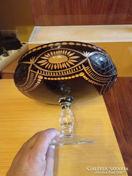 Csiszolt üveg kistály kínáló sötét bordó szinezéssel