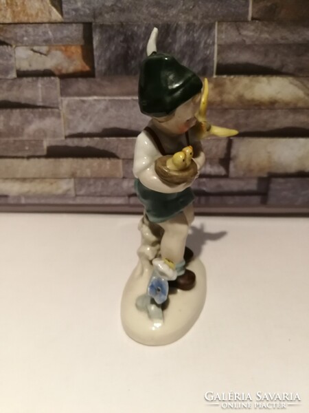 Porcelán fiú madarakkal Fasold & Stauch!