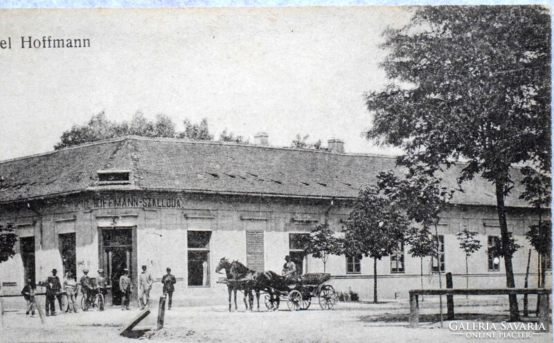 Kevevára (Dél-Bánság) - Hoffmann szálloda - antik  fotó képeslap 1919