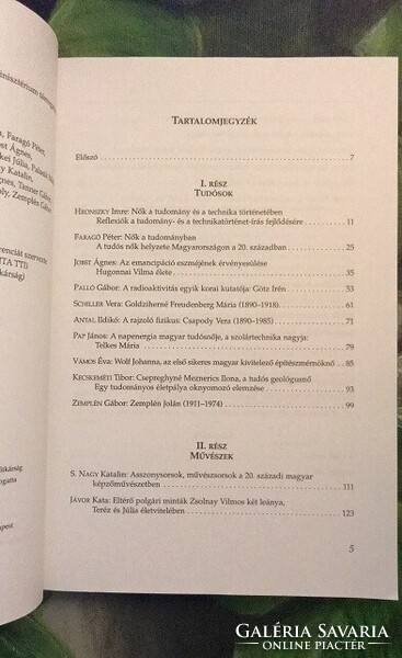 Asszonysorsok a 20. században