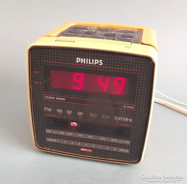 Philips D3110/2 Cube rádiós AM/FM ébresztő óra