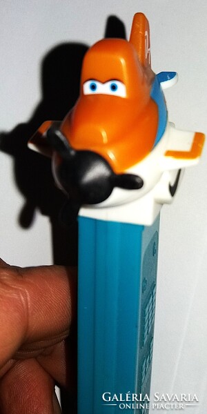 Retro PEZ CUKORKATARTÓ ADAGOLÓ -REPCSIK DISNEY PIXAR - Dusty Crophopper figura a képek szerint