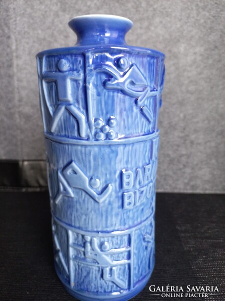 Retró Zsolnay kék KISZ porcelán váza, 20 cm magas