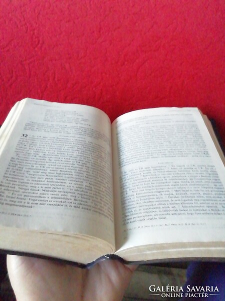 Biblia  ökumenikus fordítás  Budapest 1975.  Nagyon jó állapotú