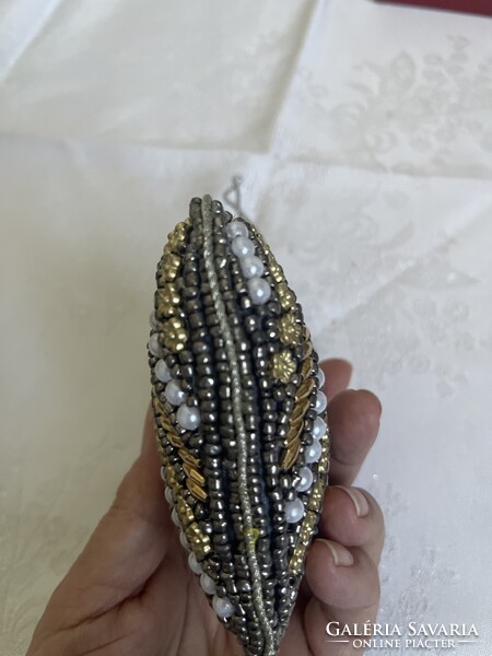 Gyönyörű régi gyöngyökkel hímzett karácsonyfa szív dísz. Nagy