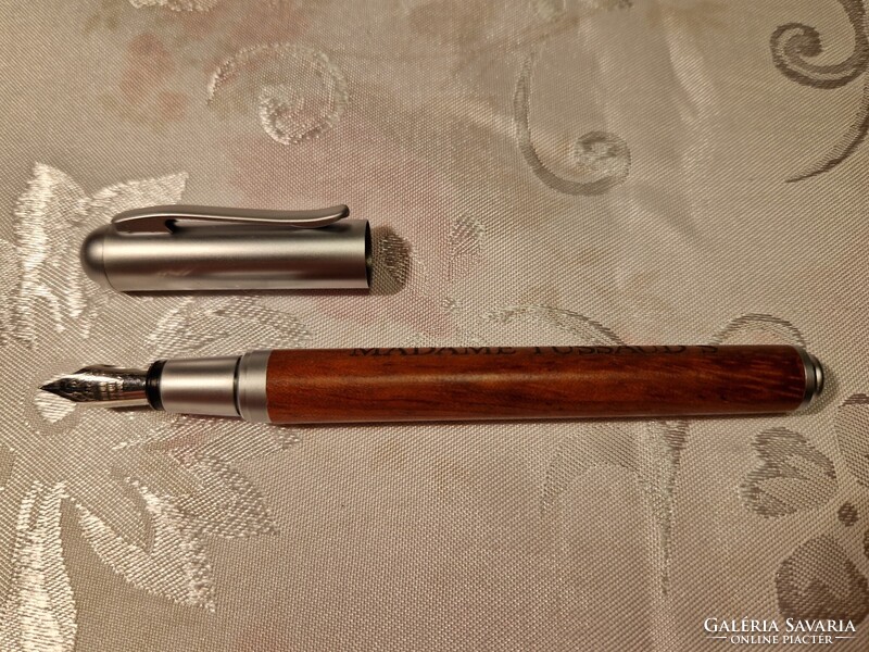 IRIDIUM POINT GERMANY töltőtoll, fa betét, emlék MADAME TUSSAUD'S