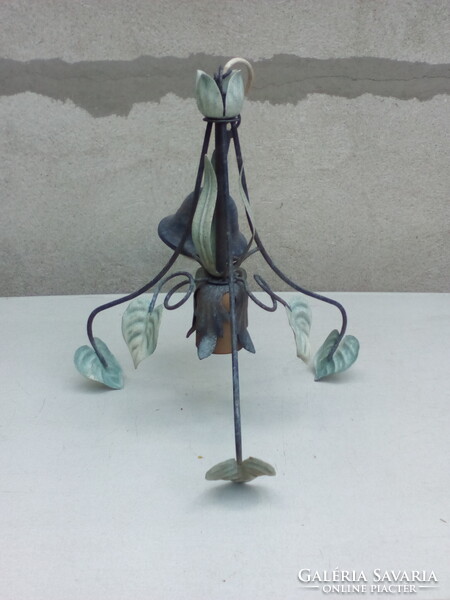 Virágmintás, kovácsoltvas csillár, mennyezeti lámpa