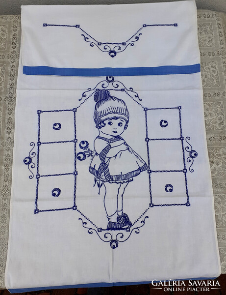 Régi hímzett dísztörölközö..87x56 cm