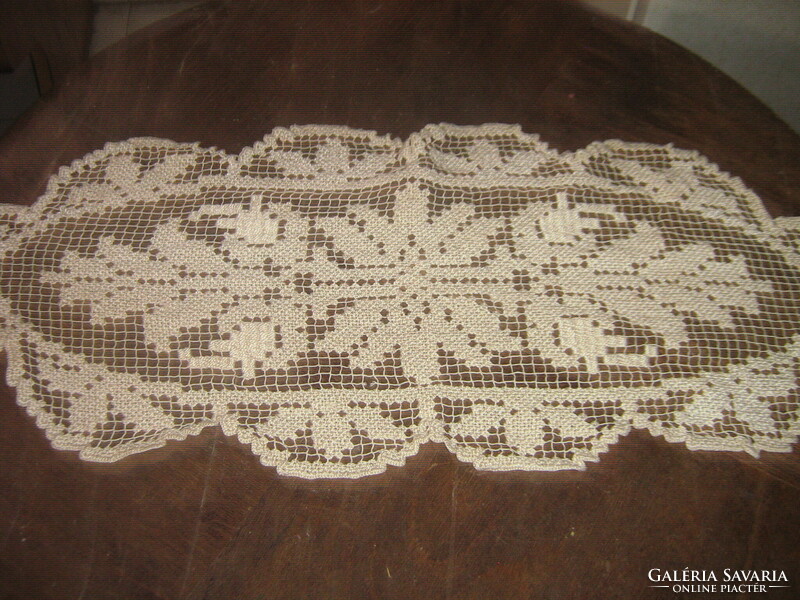 Csodaszép antik ekrü csipke terítő
