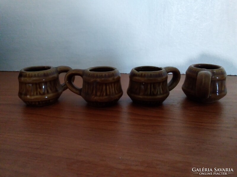 Kerámia pálinkás kupica. 4 db.