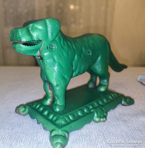 Antik öntöttvas Diótörő mogyoró Törő kutya Szecessziós Art Deco 2,48 kg. Felújított zöld színre !
