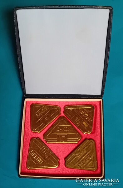 Bakony Művek Veszprém törzsgárda plakettek , 5 db bronz