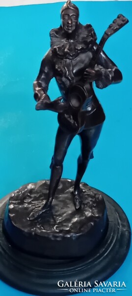 Bronz  szobor , udvari zenész