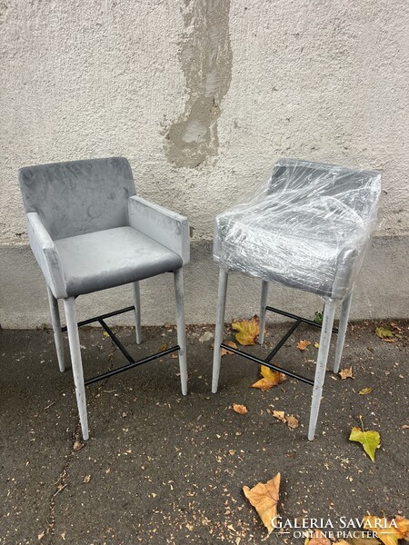 Design magas szék.