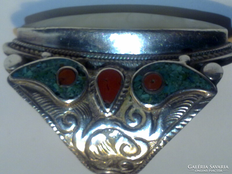 HATALMAS TÖMÖR SÚLYOS EZÜST KÉZMŰVES ÖTVÖS GYŰRŰ KORALL TÜRKIZ GYÖNGYHÁZ