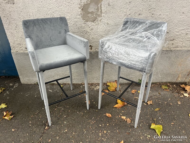 Design magas szék.