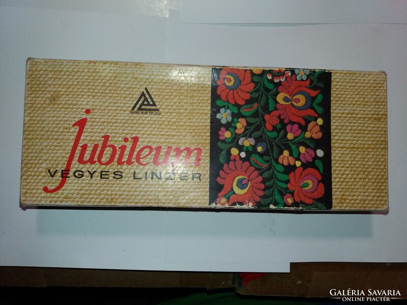 1976. JUBILEUM vegyes linzer, doboza -Zamat Keksz és Ostyagyár - képek szerint KIVÁLÓ ÁRUK FÓRUMA