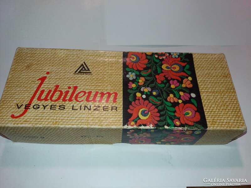 1976. JUBILEUM vegyes linzer, doboza -Zamat Keksz és Ostyagyár - képek szerint KIVÁLÓ ÁRUK FÓRUMA