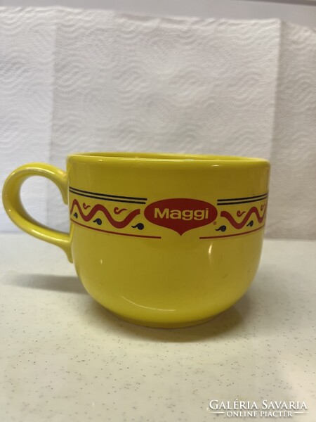 Maggi csésze