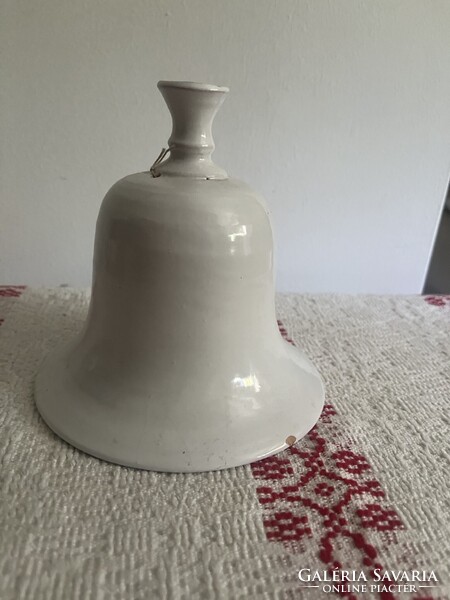 Nagyméretű , 14 cm magas , kerámia csengő, harang