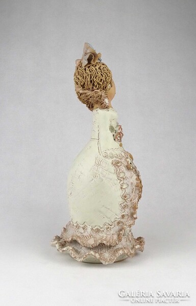 1V282 Győrbíró Enikő: fiatal lány csokorral kerámia figura 26 cm