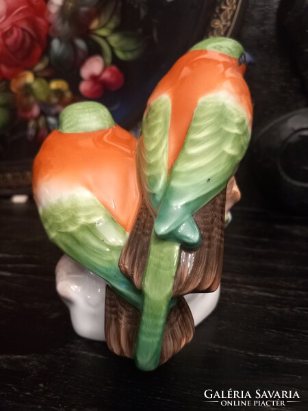 Nagyon dekoratív, szép festésű  Herendi madár pár