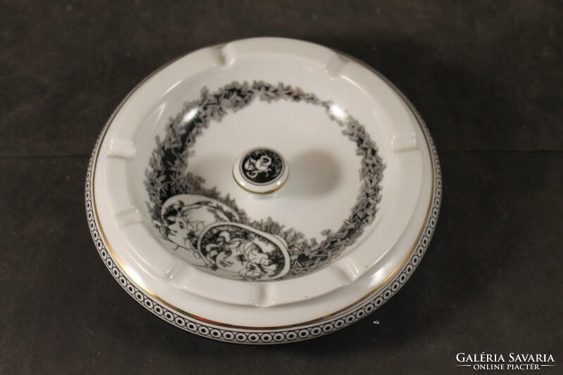 Hollóházi Jurcsák nagy hamutál 804