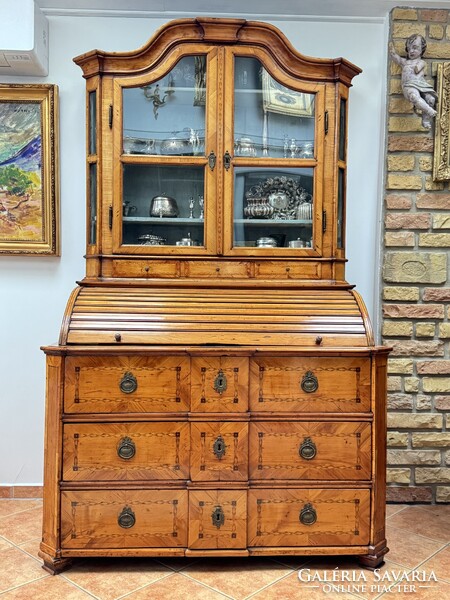 Klasszicista főúri rolós almárium 1780