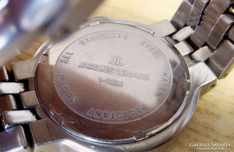 Jacques lemans quartz super-luminova calendar men's watch with steel case, in good condition