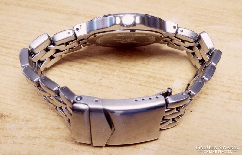 Jacques lemans quartz super-luminova calendar men's watch with steel case, in good condition