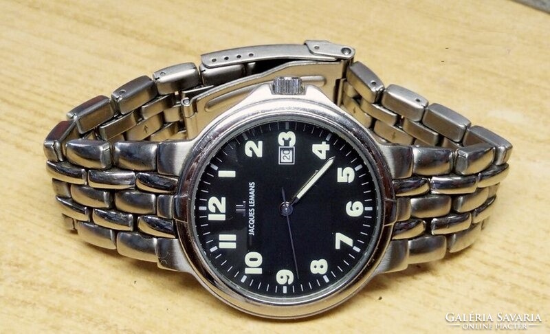 Jacques lemans quartz super-luminova calendar men's watch with steel case, in good condition