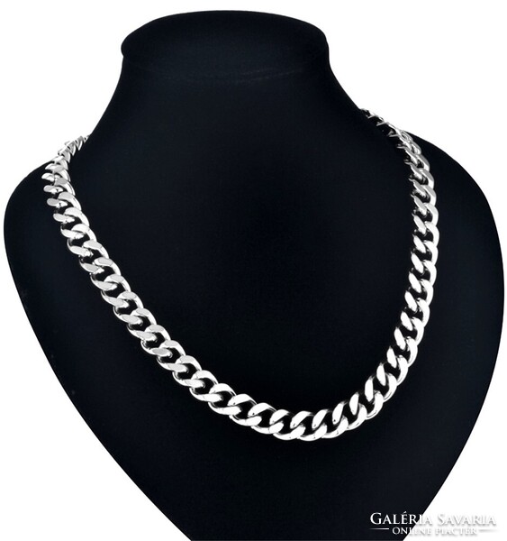 55 cm long Stainless steel necklace which is 11mm thick. Brand New