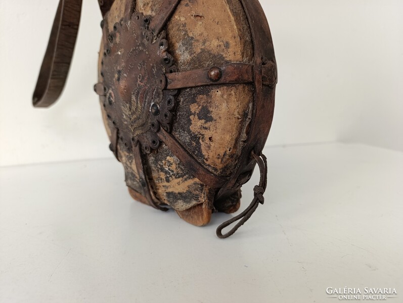 Csikóbőrös kulacs 1905 antik néprajzi népművészeti csikós pásztor eszköz szerszám címer 703