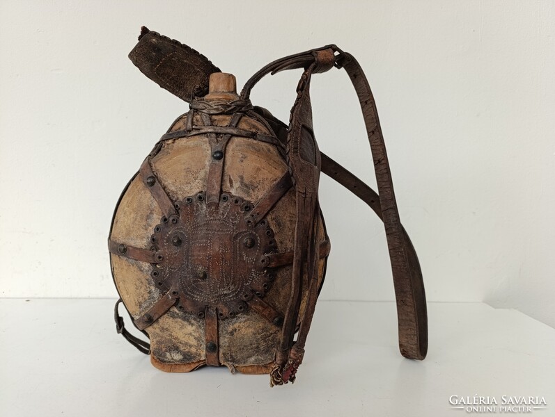 Csikóbőrös kulacs 1905 antik néprajzi népművészeti csikós pásztor eszköz szerszám címer 703