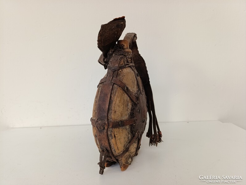 Csikóbőrös kulacs 1905 antik néprajzi népművészeti csikós pásztor eszköz szerszám címer 703