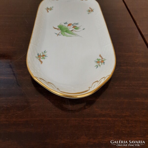 Herendi hecsedli, csipkebogyó mintás porcelán süteményes kínáló tál, tálca