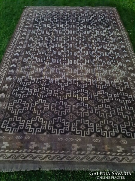 BELUDJ szőnyeg, 273x178 cm