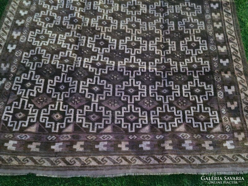 BELUDJ szőnyeg, 273x178 cm