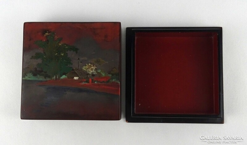 1Y171 Régi távol - keleti festett lakk doboz 15 x 15 cm