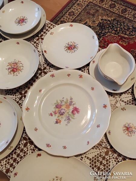 Régi, Jarolina Lengyel porcelán gyár 70-es évekből származó 22 darabos étkészlet
