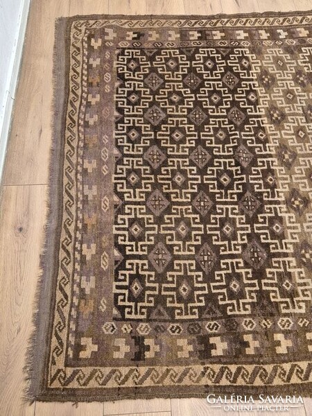 BELUDJ szőnyeg, 273x178 cm