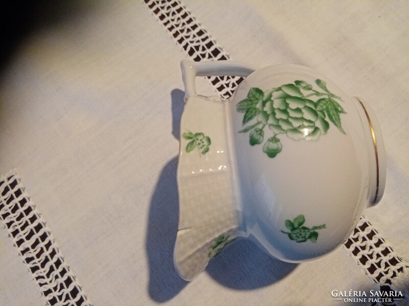 Régi jelzett zöld  virág mintás herendi porcelán tej-, tejszín kiöntó / kancsó