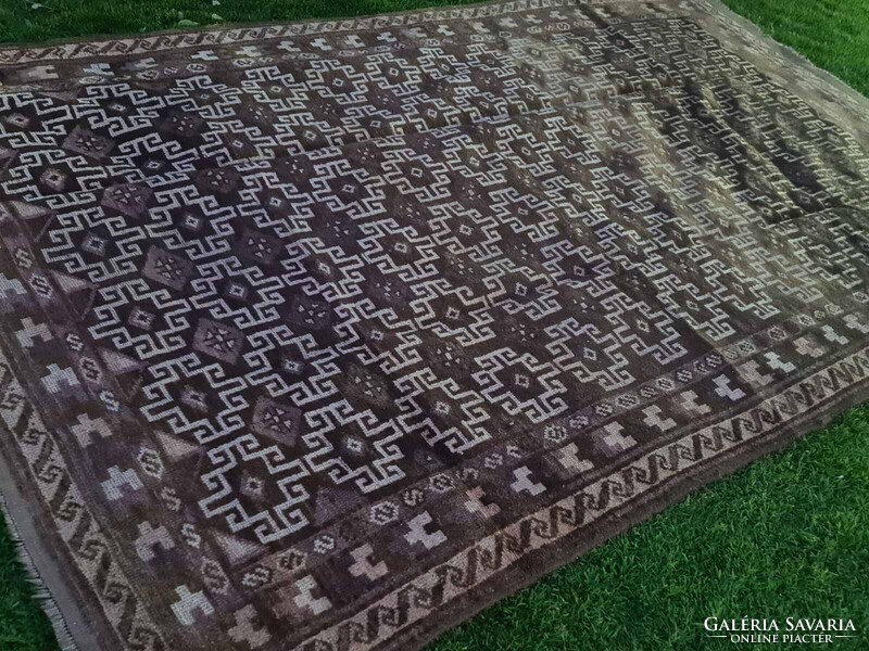 BELUDJ szőnyeg, 273x178 cm