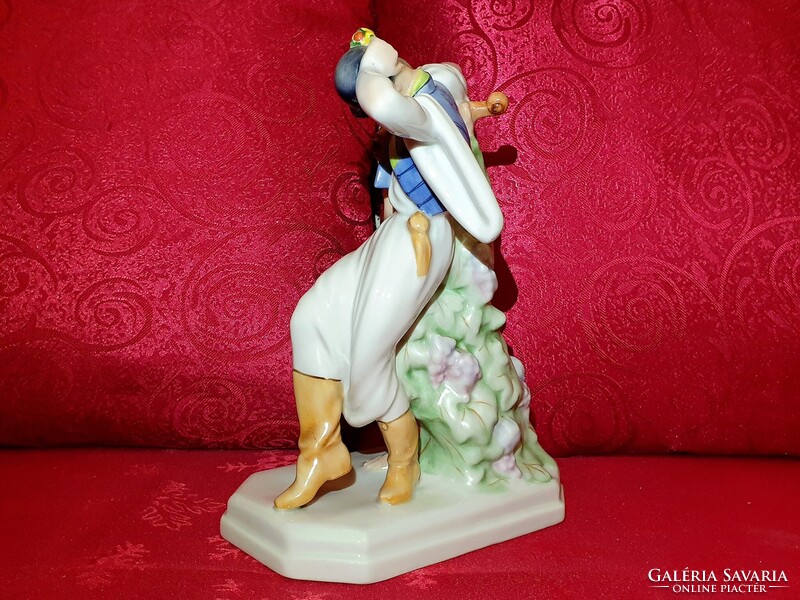 Herendi mulatozók figura