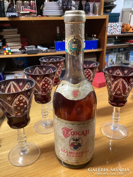 1981-es Tokaji Szamorodni 0,5 l, bontatlan