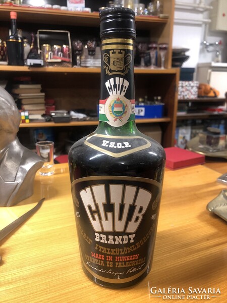 Club Brandy (bontatlan) 1988-ból