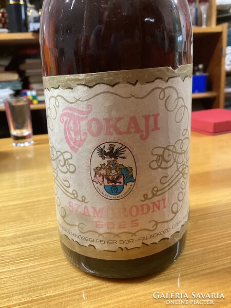 1981-es Tokaji Szamorodni 0,5 l, bontatlan