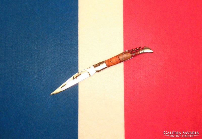 LAGUIOLE bicska, gyűjteményből. Kés, bicska, tőr, borotva.